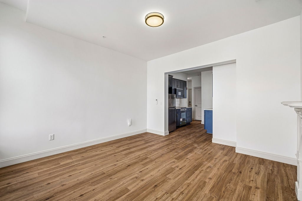 Unit 1 Living Room - 319 Connecticut St