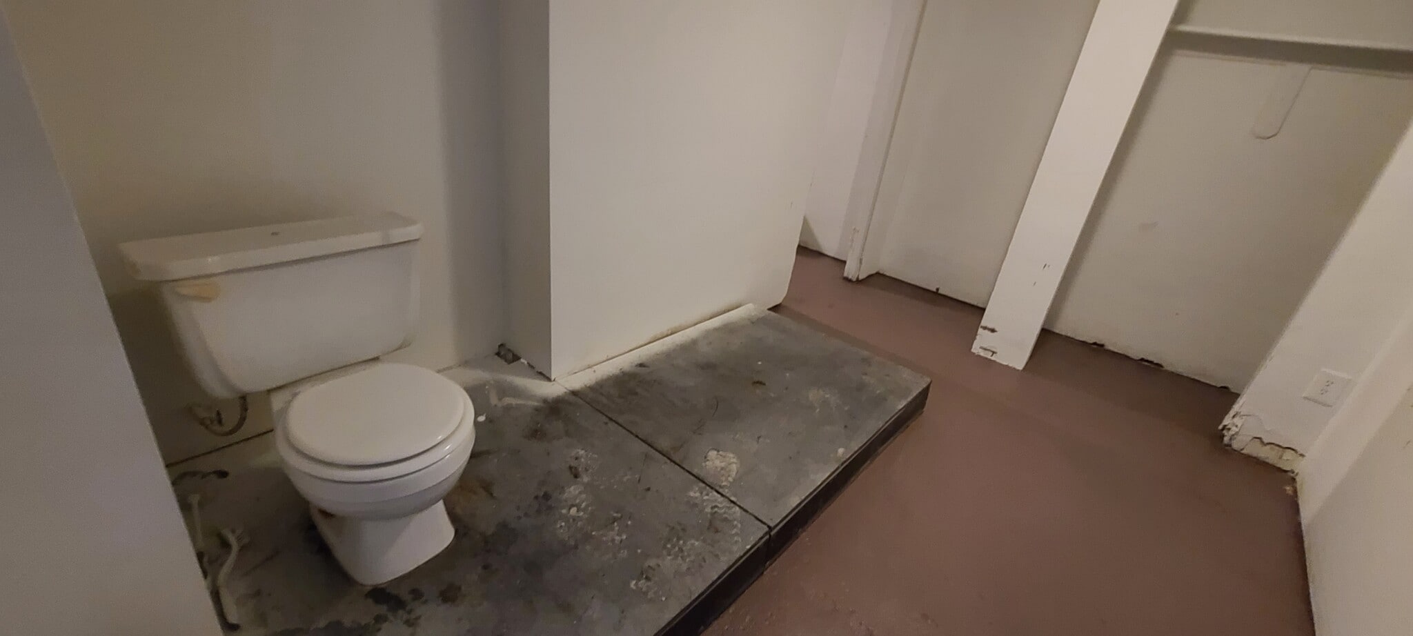 Building Photo - 237 E Donald St