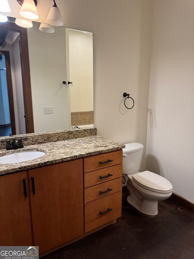 Building Photo - 250 Martha Dr