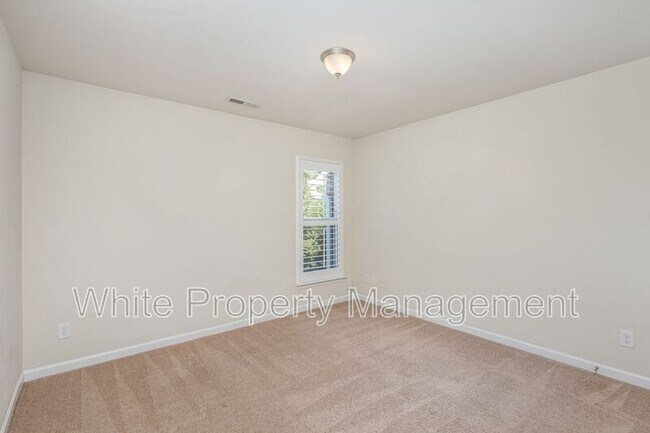 Building Photo - 15642 Canmore Street