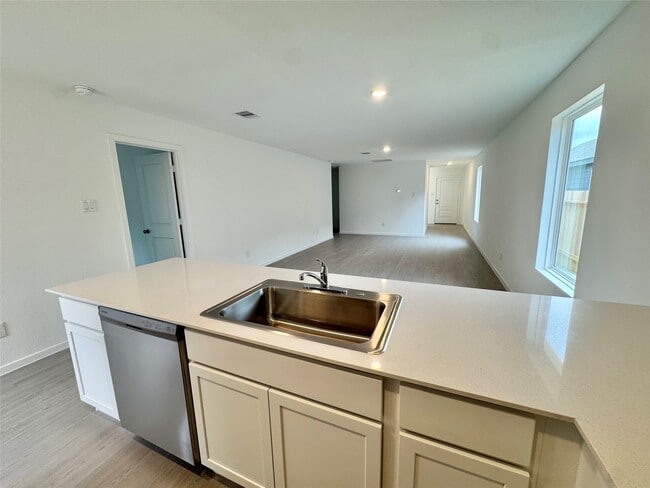 Building Photo - 14885 N Ascot Bnd Cir