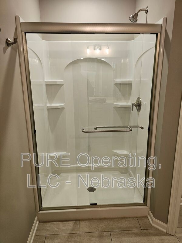 Building Photo - 17451 Tucker St