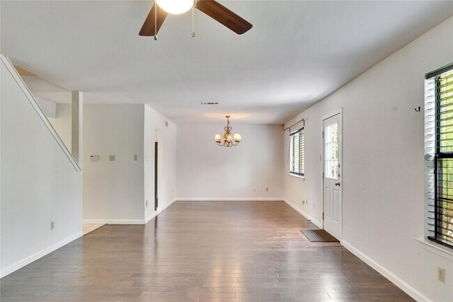 Building Photo - 7501 Gaines Mill Ln