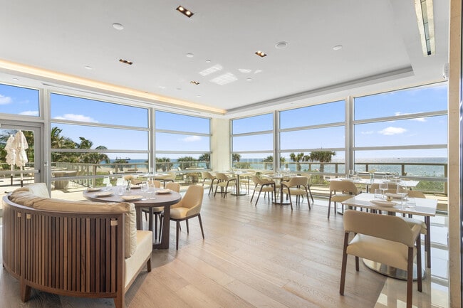 Building Photo - 3100 N Ocean Dr