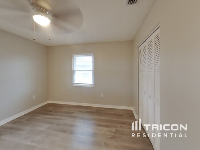 Building Photo - 6711 Lemon Tree Dr