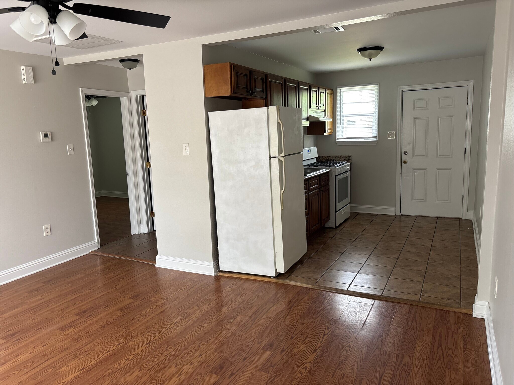 Building Photo - 2268 Pleasure St