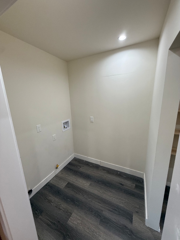 Building Photo - 1051 E Badillo St