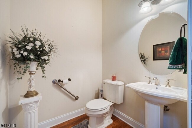 Building Photo - 47 Schindler Ct