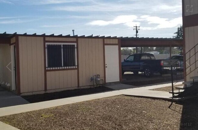 Building Photo - 4538 E Hamilton Ave