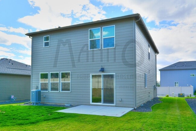 Building Photo - Beautiful Indian Trail Home