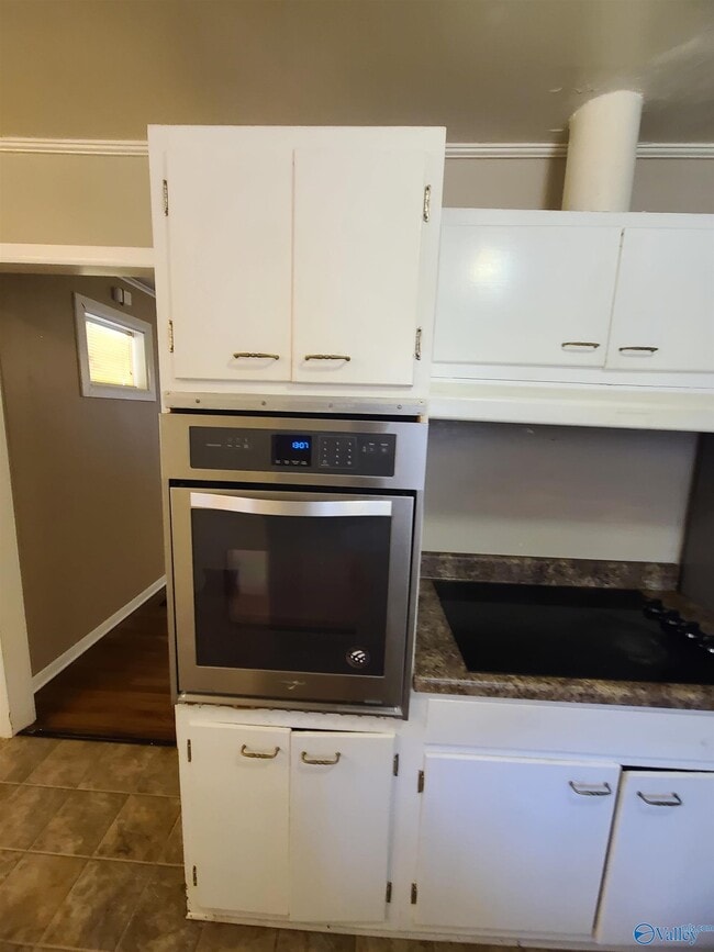 Building Photo - 3606 Northwest Crestmore Avenue