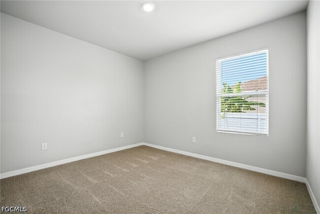 Building Photo - 2465 NW 9th St