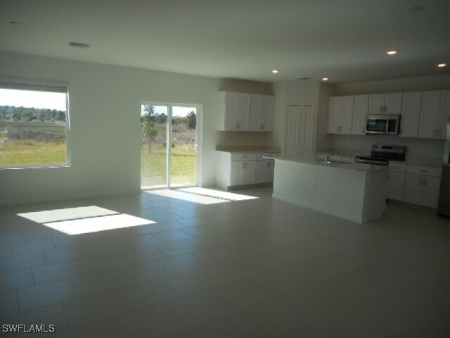 Building Photo - 19504 Fairhill Ct