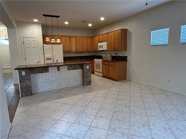 Building Photo - 68 El Rio Ct
