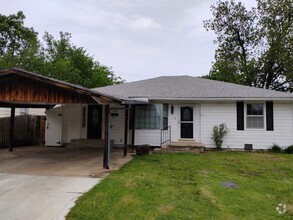 Building Photo - 1409 NW Logan Ave