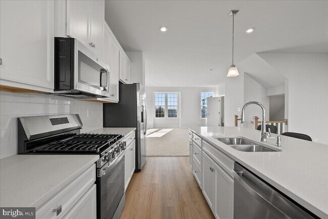 Building Photo - 10302 Heritage Trl Ct