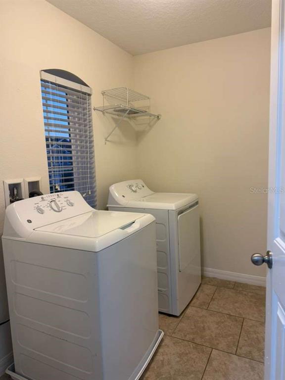Building Photo - 2342 Beacon Landing Cir