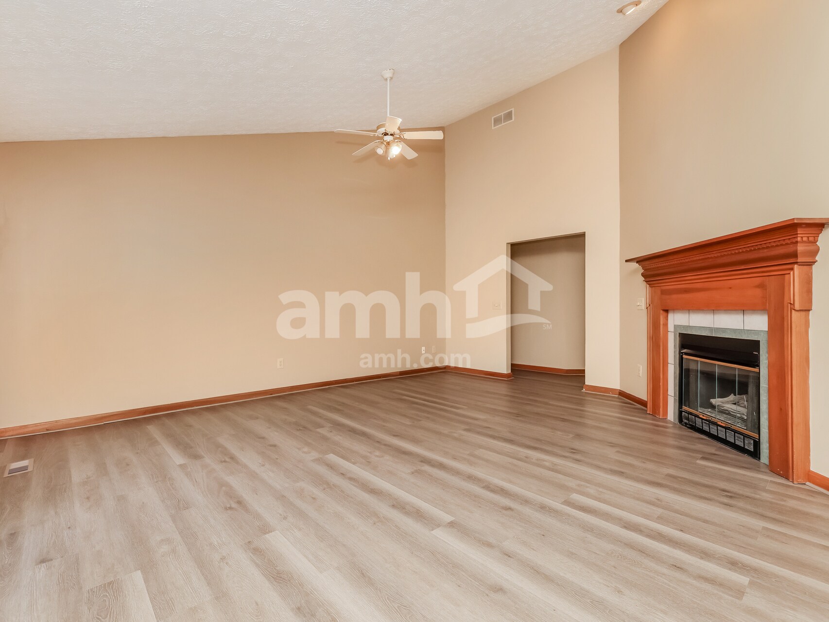Building Photo - 2630 Alexander Ct