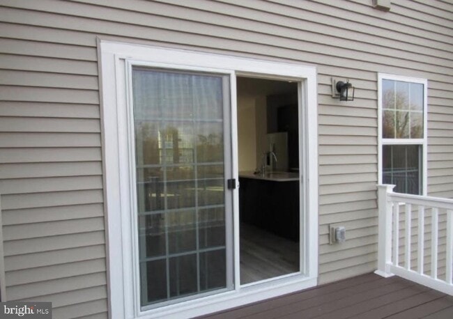 Building Photo - 1744 Scenic Lp