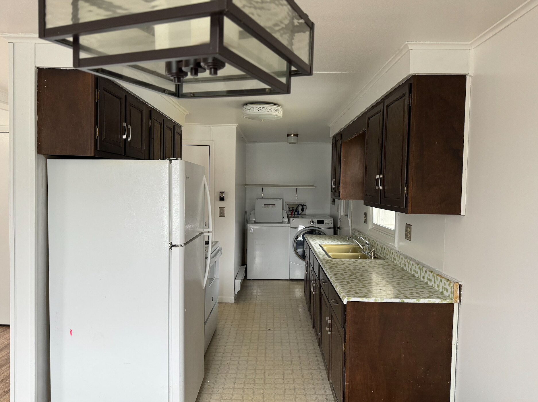 Building Photo - 207 Grandview Ave