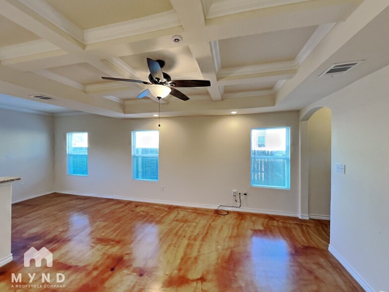 Building Photo - 6415 Melanzane Ave