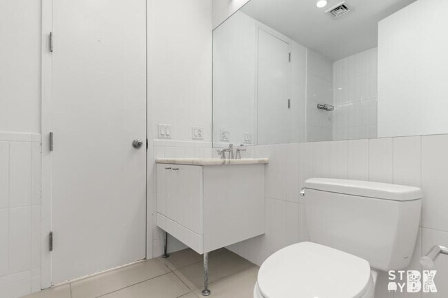 Building Photo - 1 bedroom in BROOKLYN NY 11238