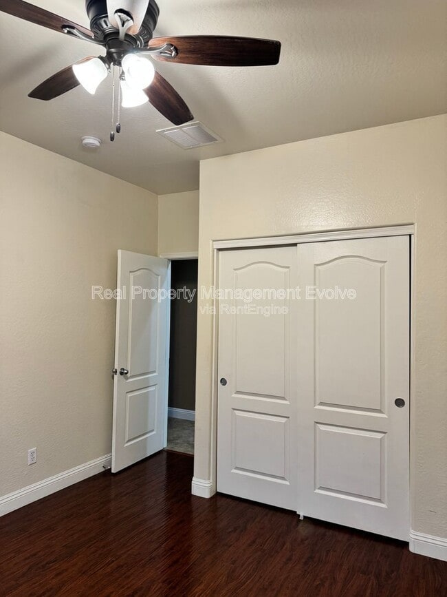 Building Photo - 9156 W Mine Trail