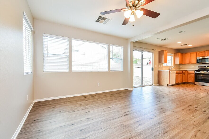 Building Photo - 8028 N Copperhead Creek St