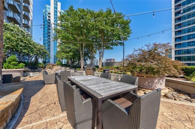 Building Photo - 855 Peachtree St NE