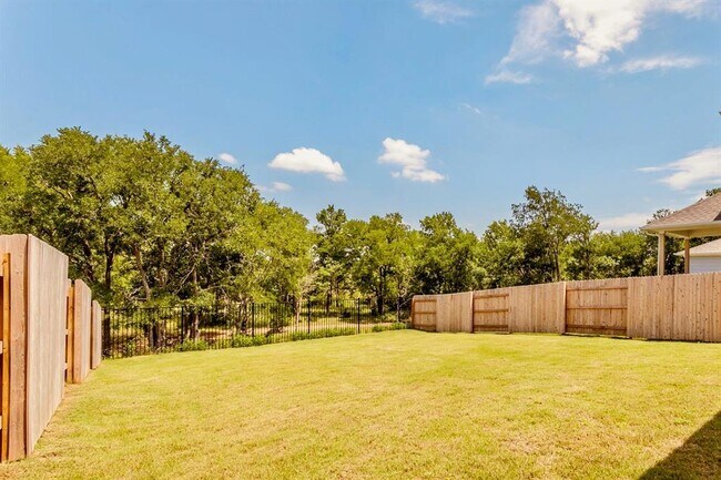 Building Photo - 157 Riverhill Dr