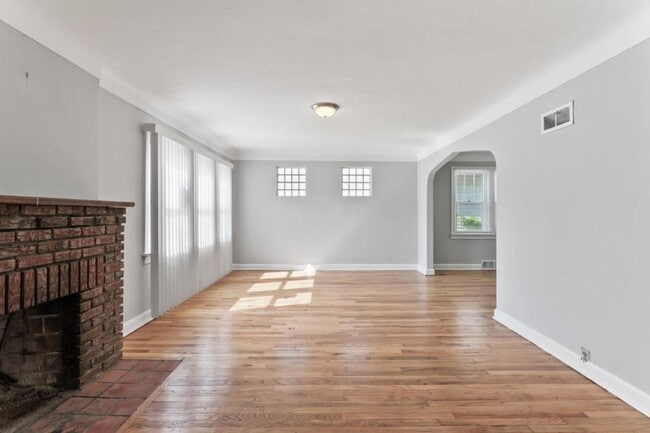 Building Photo - 5613 Jennings Station Rd