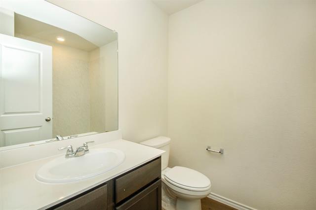 Building Photo - 420 Lucky Ln