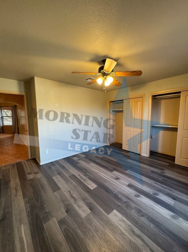 Building Photo - Live in MESILLA!  Beautiful house in the m...