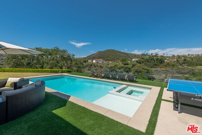 Building Photo - 23477 Palm Dr