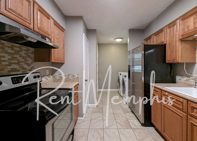 Building Photo - 5664 Hinton Pl