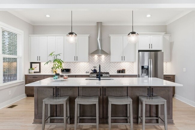 Building Photo - Beautifully Curated Interiors + Exceptional Outdoor Living = A Stand-Out West Nashville Home