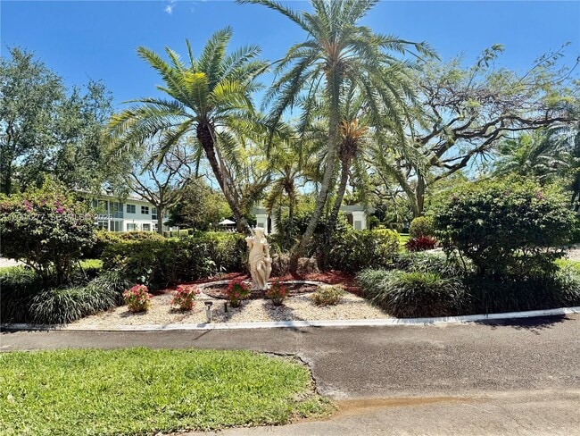 Building Photo - 1203 Bahama Bend