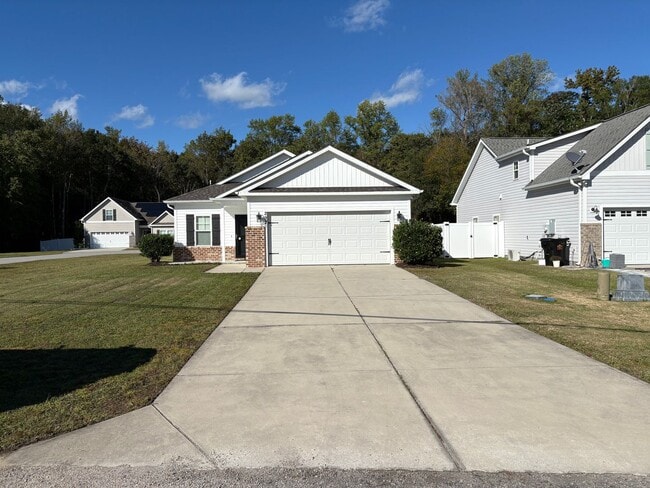 Building Photo - 292 Clearwater Dr