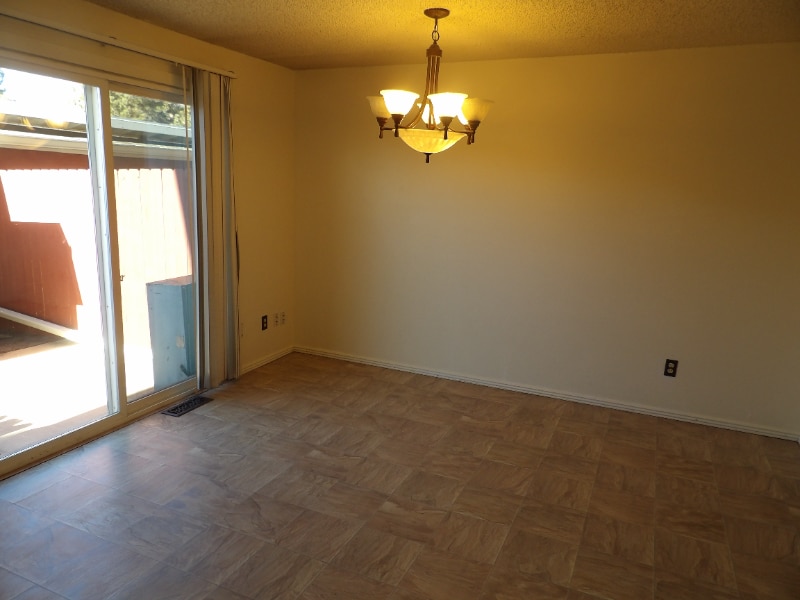 Building Photo - 226 W Rockrimmon Blvd