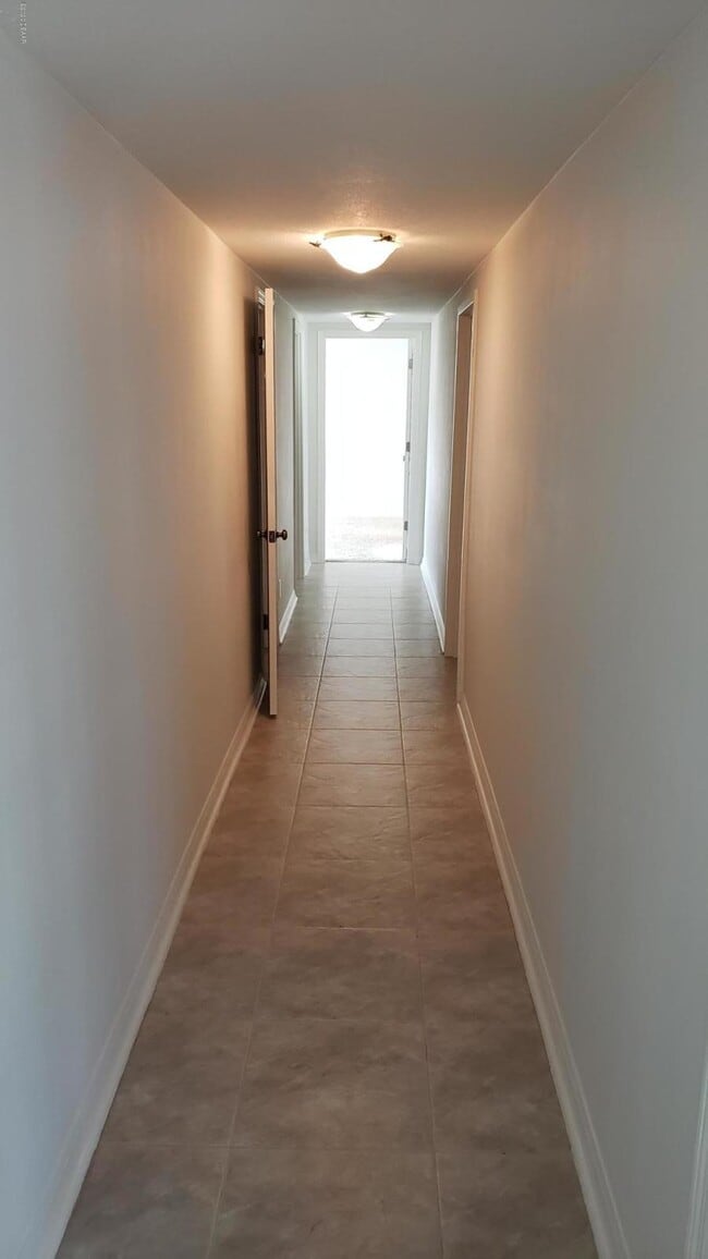 Building Photo - 3000 N Atlantic Ave