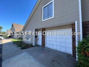 Building Photo - Half duplex AVAILABLE NOW
