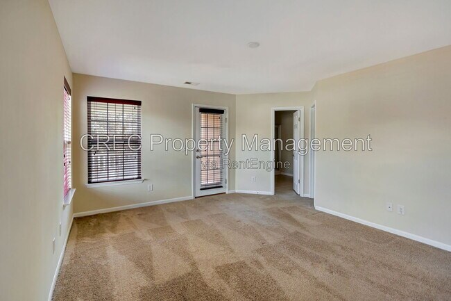 Building Photo - 9161 Parlor Dr