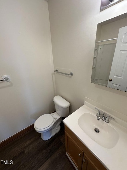 Building Photo - 3537 Ivy Commons Dr