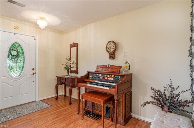 Building Photo - Ranch Home for Rent — $2,500/Month | $2,500 Security Deposit