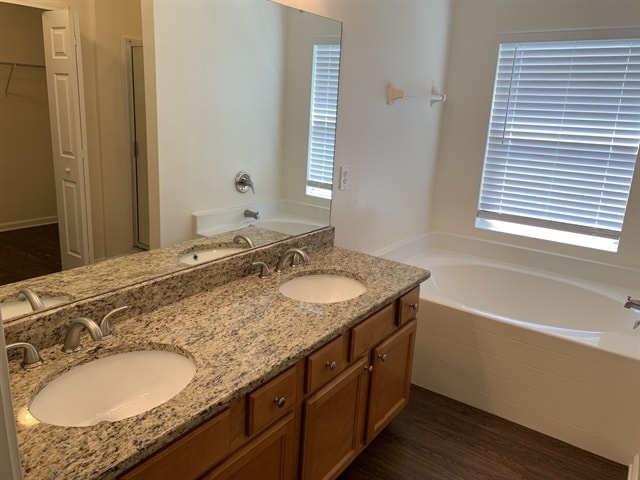 Building Photo - 98 Marisco Way