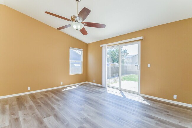 Building Photo - 7367 Glenburn Dr