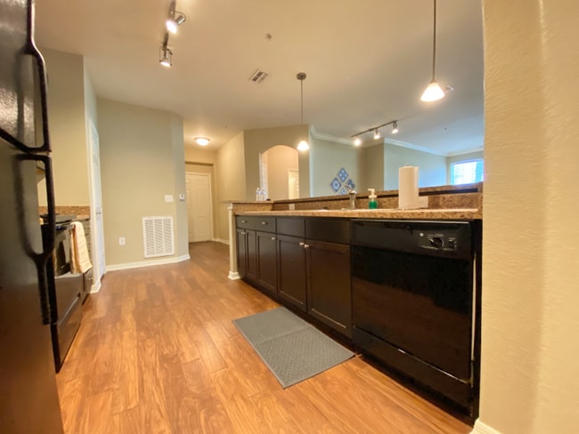 Building Photo - 2125 Sweetbroom Cir