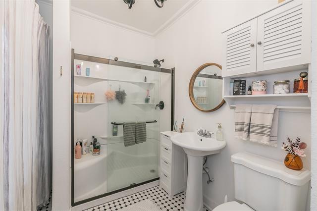 Building Photo - 2100 5th Ave