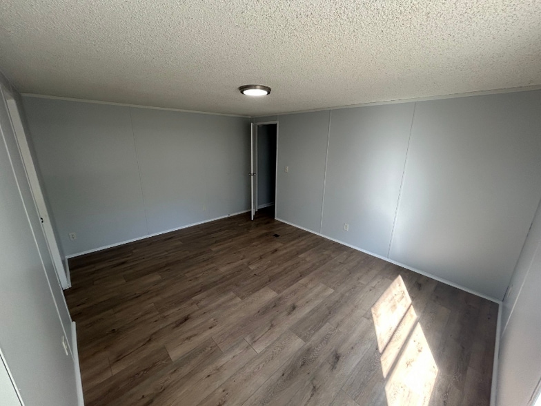 Building Photo - 1087 Deborah Ln