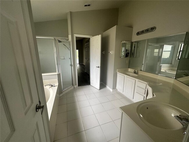 Building Photo - 929 Rosinia Ct